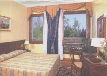 Park Vicini فندق