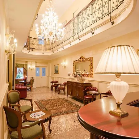 Park Vicini Отель