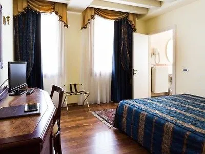 Park Vicini Отель 4*