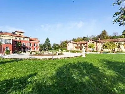 Park Vicini 4*