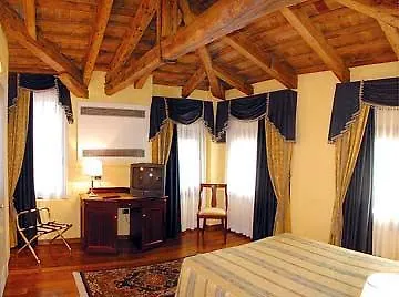 Park Vicini Отель 4*