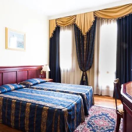 Szálloda Park Vicini 4*